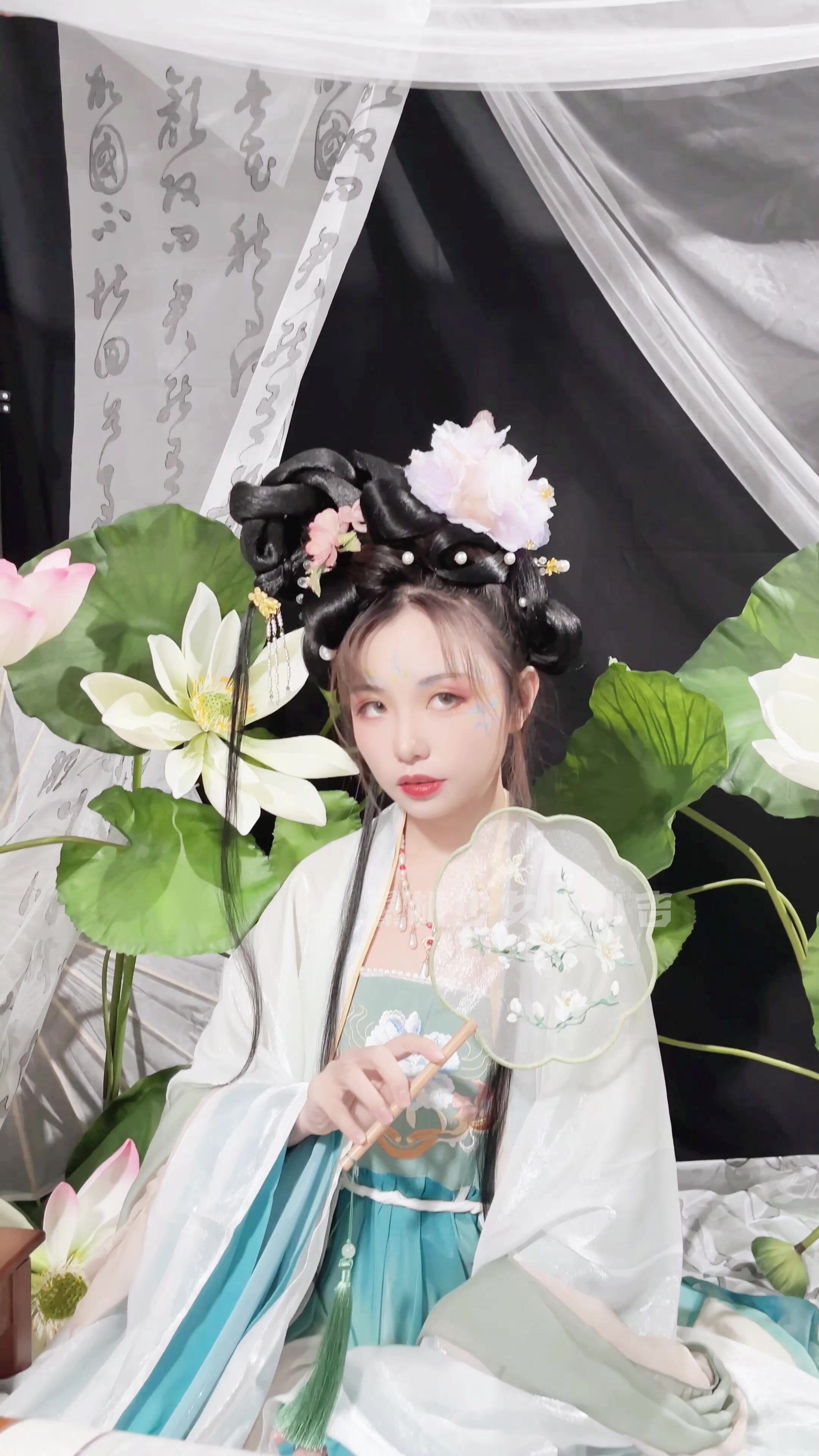 ✿Pambihirang hitsura✿ Seksi na babaeng dyosa ng industriya ng ACG ▌Meow Xiaoji▌Ang katangi-tanging miyembro ng T3 na si "Yueqinghua" na sinaunang kasuutan ay nang-aakit sa diwata na bumaba sa lupa, ang maselan na puki at magandang koleksyon ng m