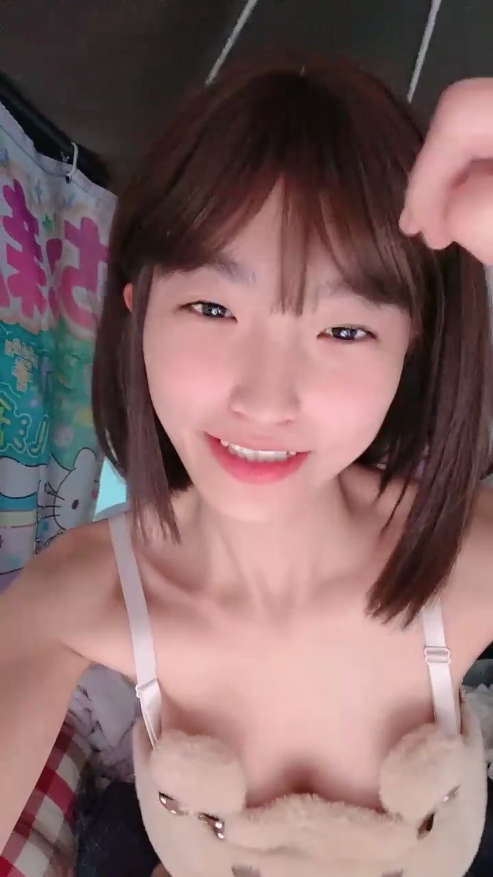Student Host @I Am Whoop Sauce Dormitory Scale Welfare Show Round 2 (2)