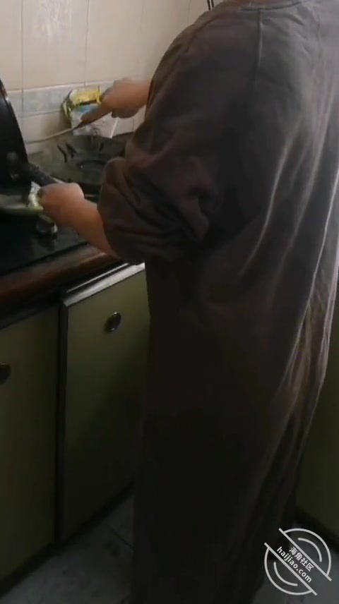 Mother-Son Incest: I want to fuck my beautiful mom. After a long time, I finally got my wish while she was drunk (1)