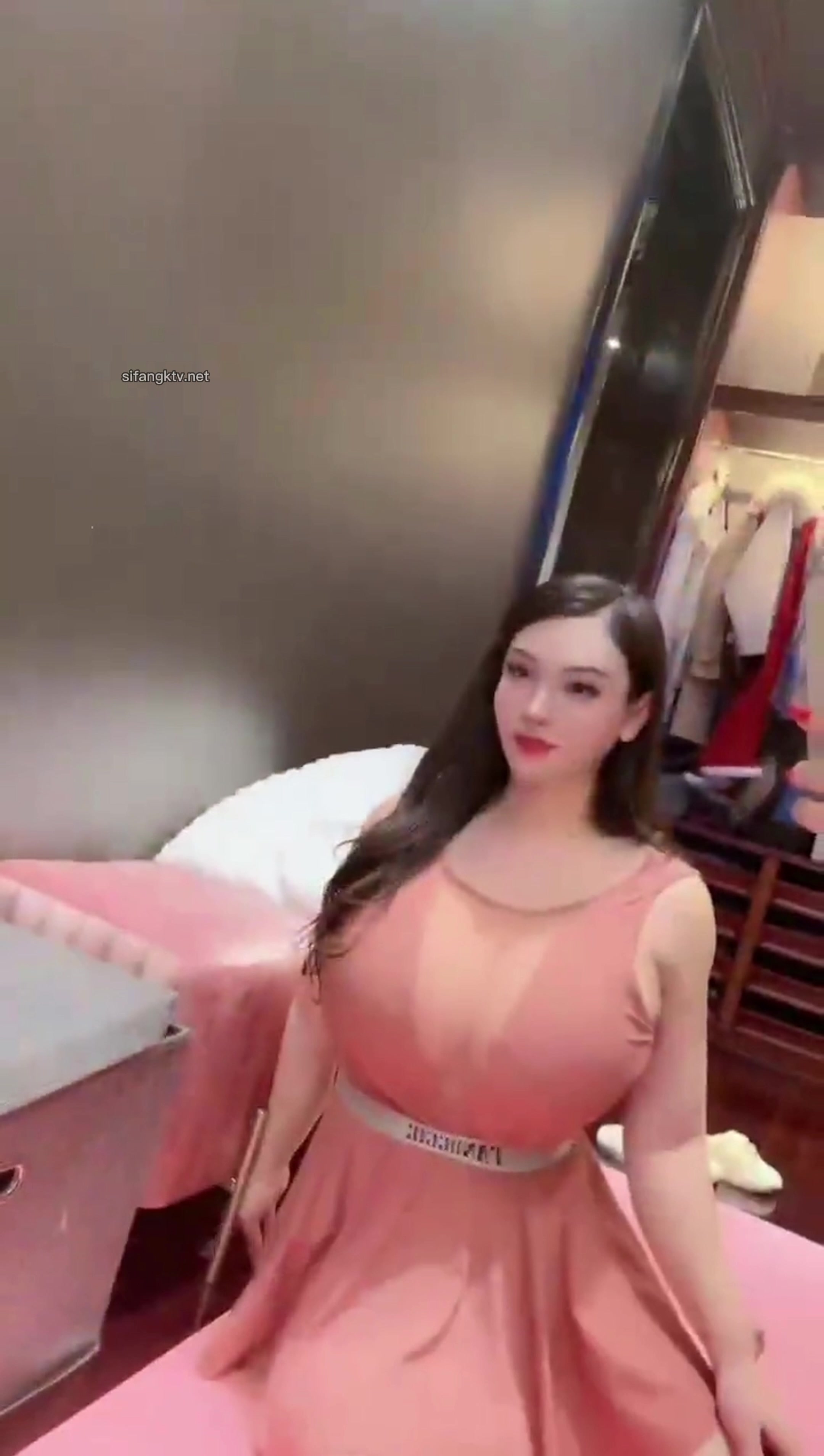 Heavyweight welfare Yo Yo Dai Yunqi Chen Ruochu Menglu Zhang Weiya and other twenty giant breasts large-scale - giant ru Yue Yue sister