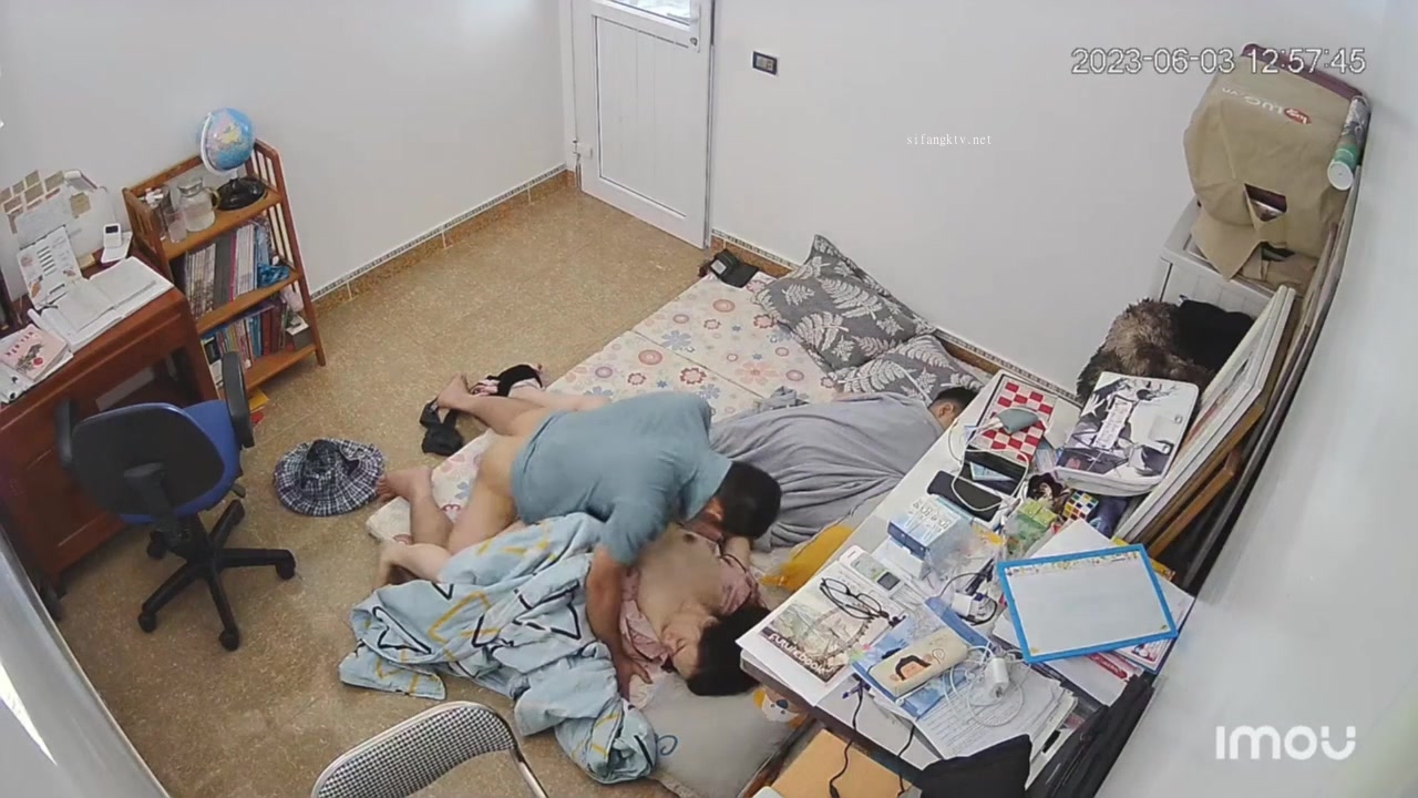 6.3 Hackers Hacking Home Camera Candid Camera Lunch Break Daughter-in-Law  Returns From Toilet by Husband Pulls Down Pants and Fucks Son Sleeping Next  to Him Like a Dead Dog