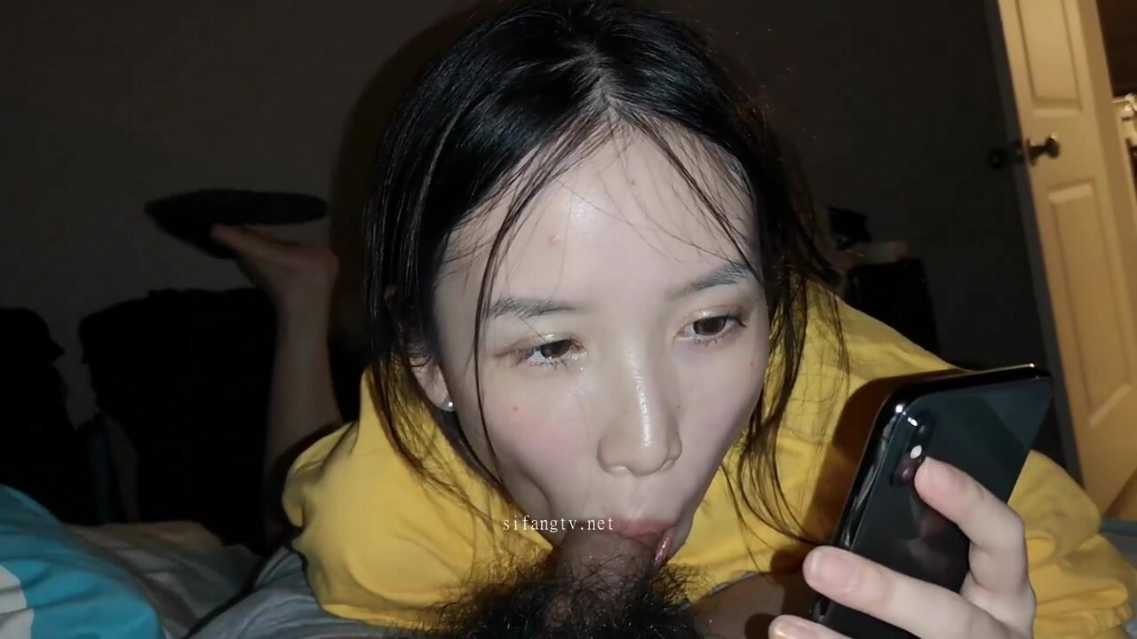 云盘高质露脸泄密！精液面膜，对着男友竖中指，清纯美少女【徐媛】反差又欠肏，单纯快乐的小嫩妹被男人调教成了小母狗（2）
