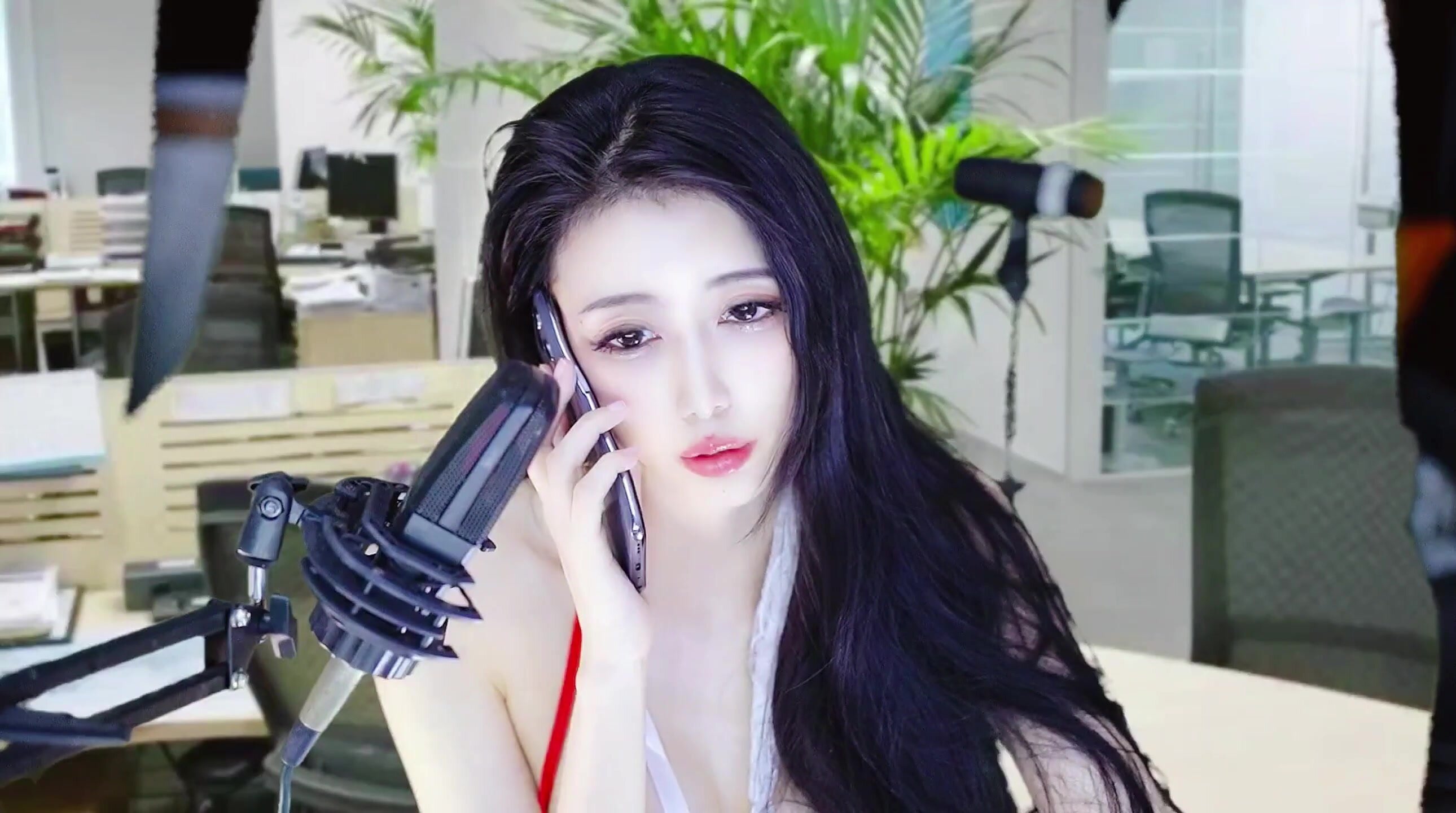 NetEase CC sexy anchor [Bai Yaoyao] stand-up comedy [Bai Secretary's Promotion] 2K original image quality, self-directed and self-acted, bold talk, seducing the boss, props masturbation (9)